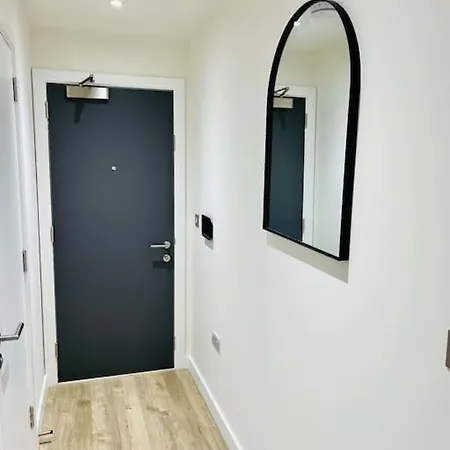 Modern One Bedroom Apartment Near Old Trafford Stadium Manchester Exterior photo