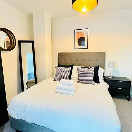 Modern One Bedroom Apartment Near Old Trafford Stadium Manchester Exterior photo